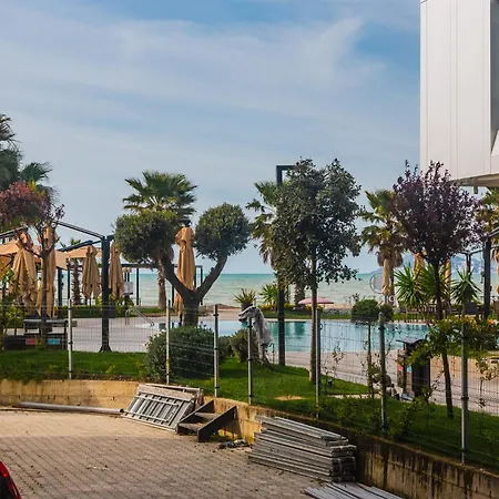 Seaside Palms Oasis By Ps * Golem (Tirana)